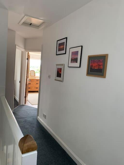 Mountain Views In The Heart Of Brecon Town Exterior foto