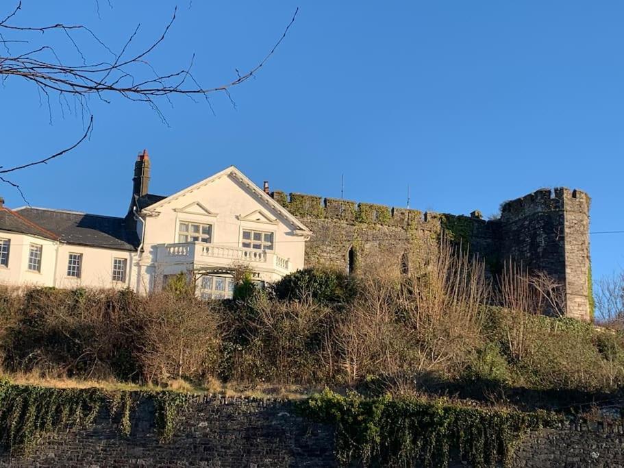 Mountain Views In The Heart Of Brecon Town Exterior foto